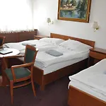 Zuzana Konukevi Staré Splavy