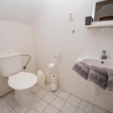 Zuzana Guest house 3*